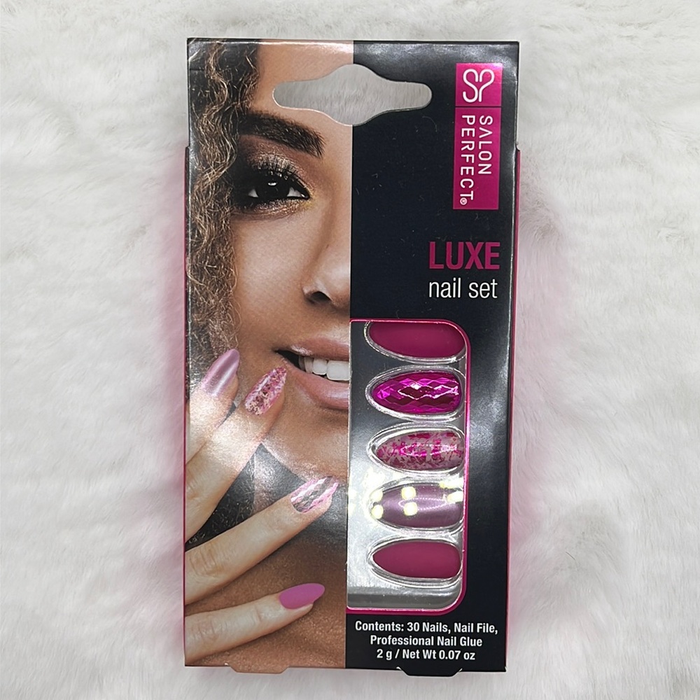 2/$5 or 5/$8 Salon Perfect Luxe Nail Set Bright Pink/Hot Pink